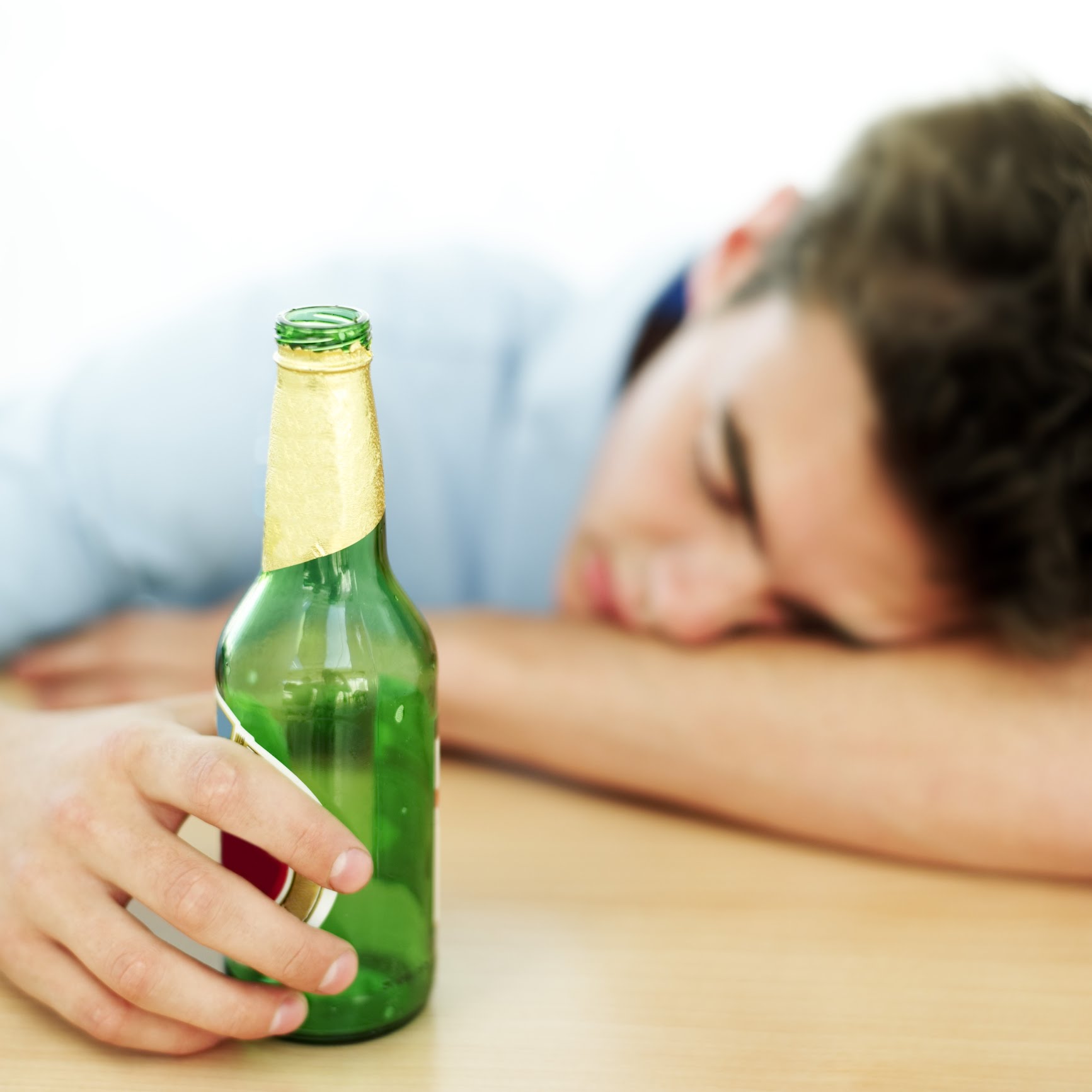 Is Drinking Always Bad? Exploring The Positive Phase Of Alcohol Consumption - 9kv28t4