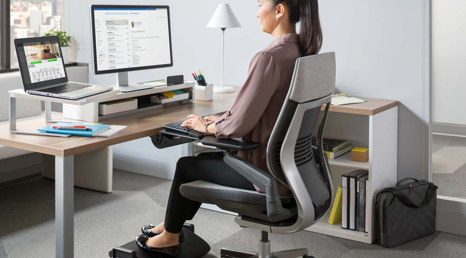 Works correctly. Эргономичное компьютерное место. Эргономика офиса. Ergonomic Office Chair. Эргономичное рабочее кресло Steelcase.